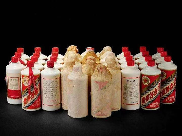 平南日照岚山回收酒价格哪里回收(附近上门回收茅台酒）?